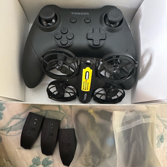 Black Mini Drone TOMZON - Picture 4 of 4